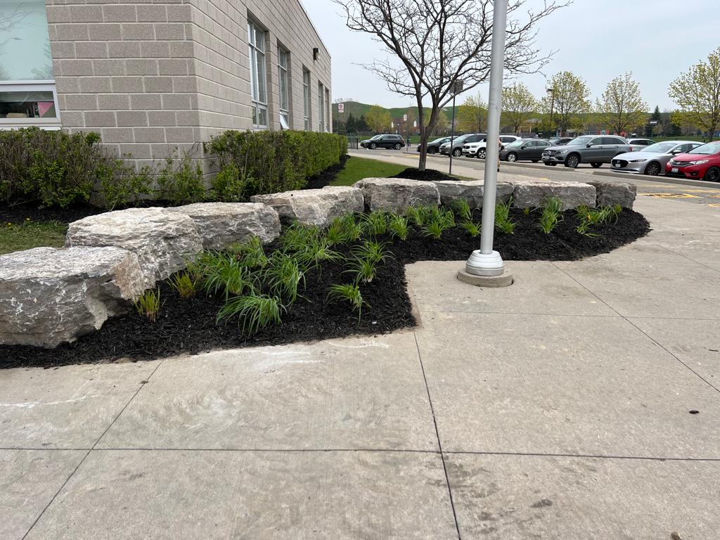 KCL mulching services for garden beds